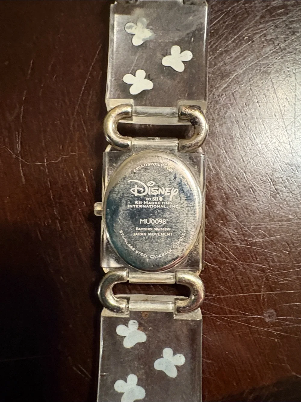 Vintage Disney Winnie the Pooh watch. Broken does not work